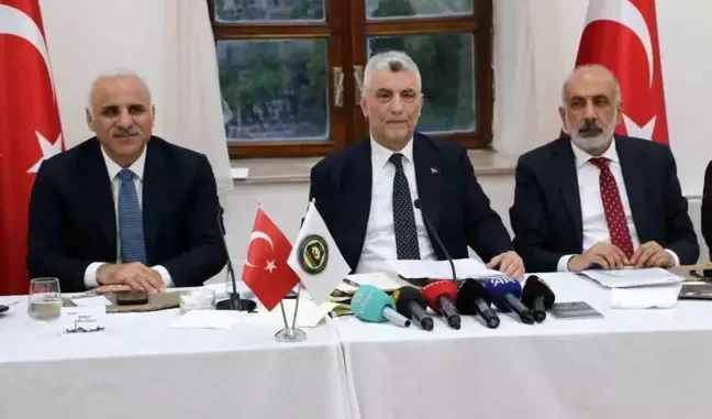 ticaret-bakani-bolat-22-yilda-diyarbakir-a-76-18582222_amp